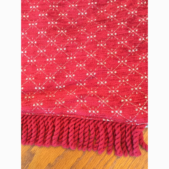 Cardinal/Bluebird Holiday Table Runner - Picture 4 of 6